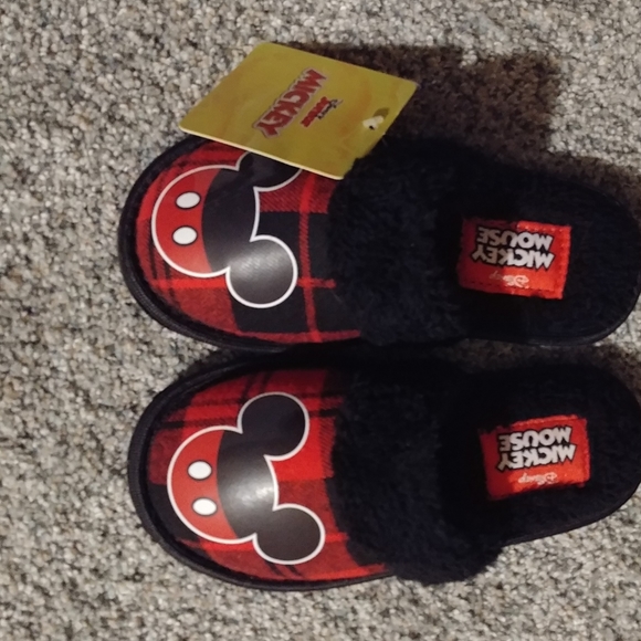 GREAT GIFT!! NWT & BOX - Mickey Mouse slip-on slippers - Toddler Boys 12 - Picture 4 of 6